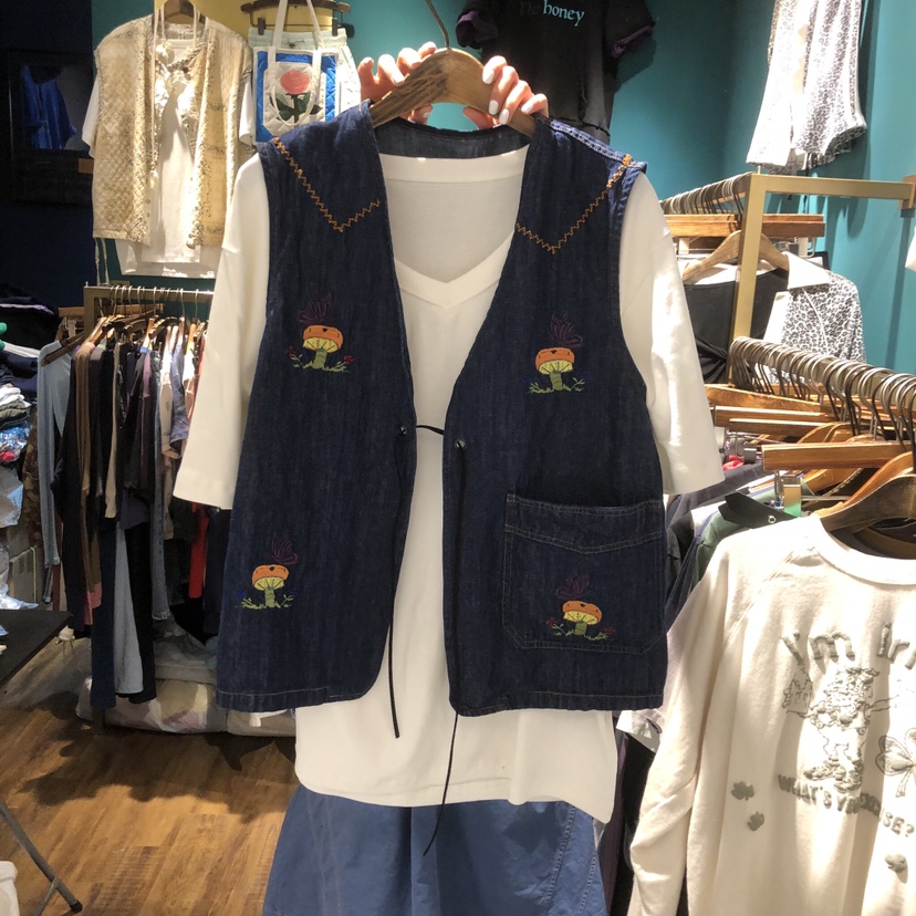 MERCI LINDA韓國代購女裝新品真品馬甲不含內搭刺繡亞麻MERCI LINDA馬甲圖色1