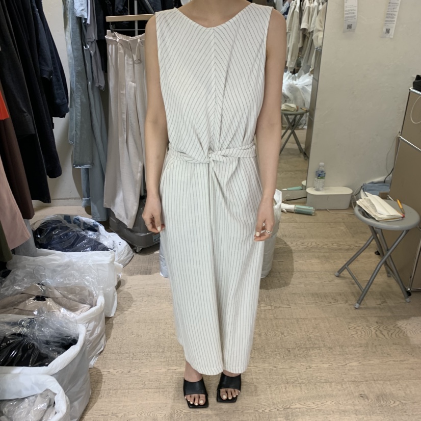 W AND J東大門代購女士新款推薦26春夏熱賣時尚人氣連衣裙W AND J連衣裙圖色1