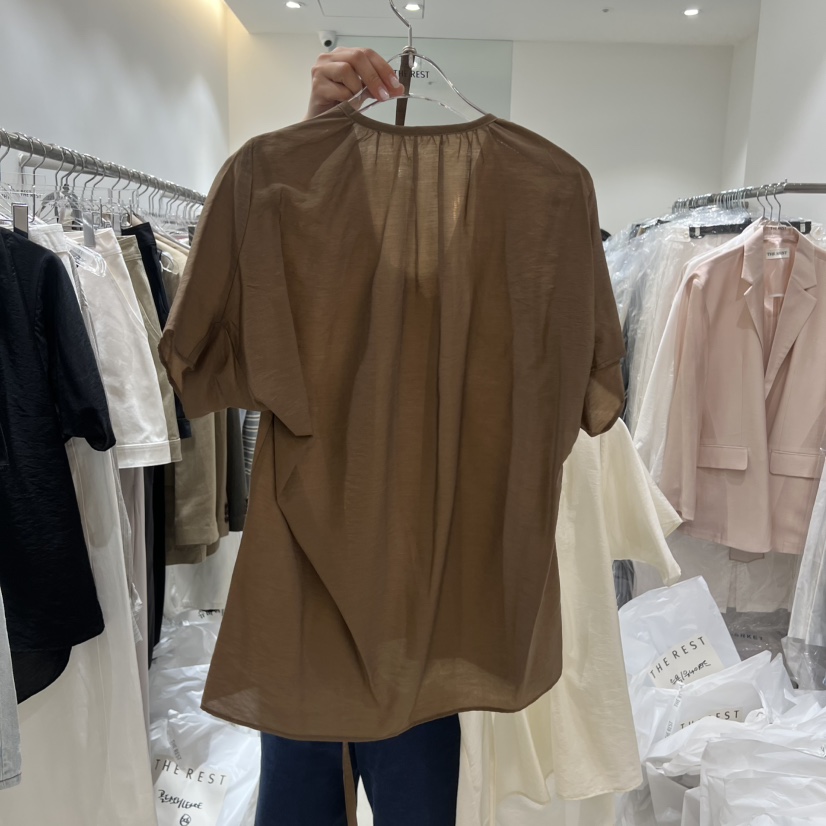 THE REST韓國代購女士新款熱賣職業推薦襯衫蕾絲衫天絲褶皺THE REST/UNNOEUD襯衫/蕾絲衫