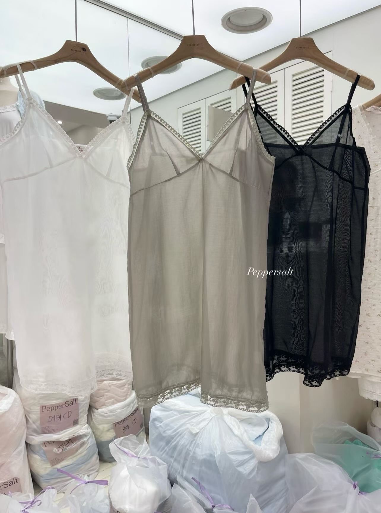 PEPPER 페페東大門直郵女士新品熱賣人氣時尚真品連衣裙PEPPER-SEOUL連衣裙圖色2左二色