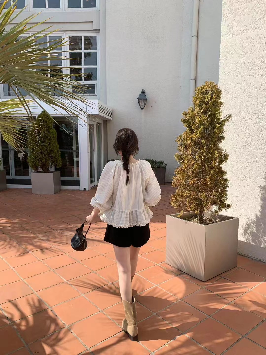 MELLOUNGE-멜라운지-T韓國代購女士新品真品襯衫蕾絲衫MELLOUNGE-2件起襯衫/蕾絲衫