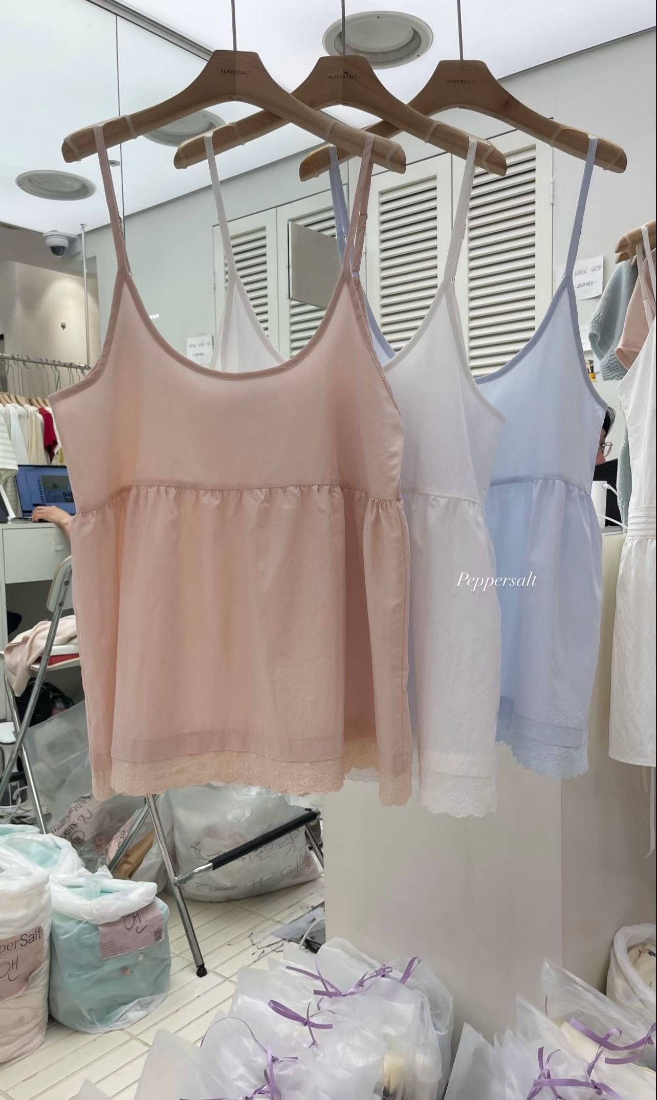 PEPPER 페페韓國代購女裝新款職業休閑時尚熱賣吊帶背心PEPPER-SEOUL吊帶/背心