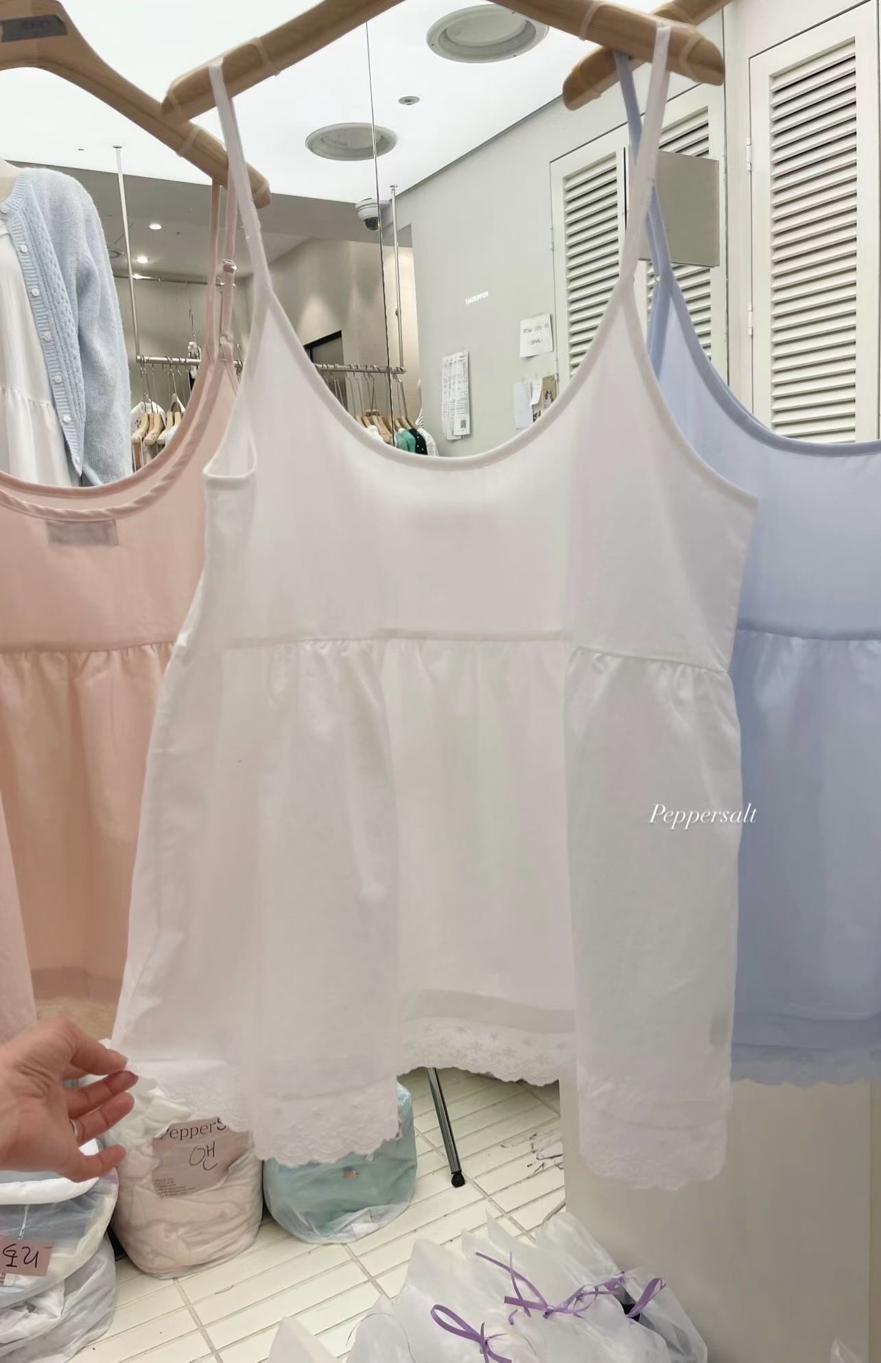 PEPPER 페페韓國代購女裝新款職業休閑時尚熱賣吊帶背心PEPPER-SEOUL吊帶/背心圖色2