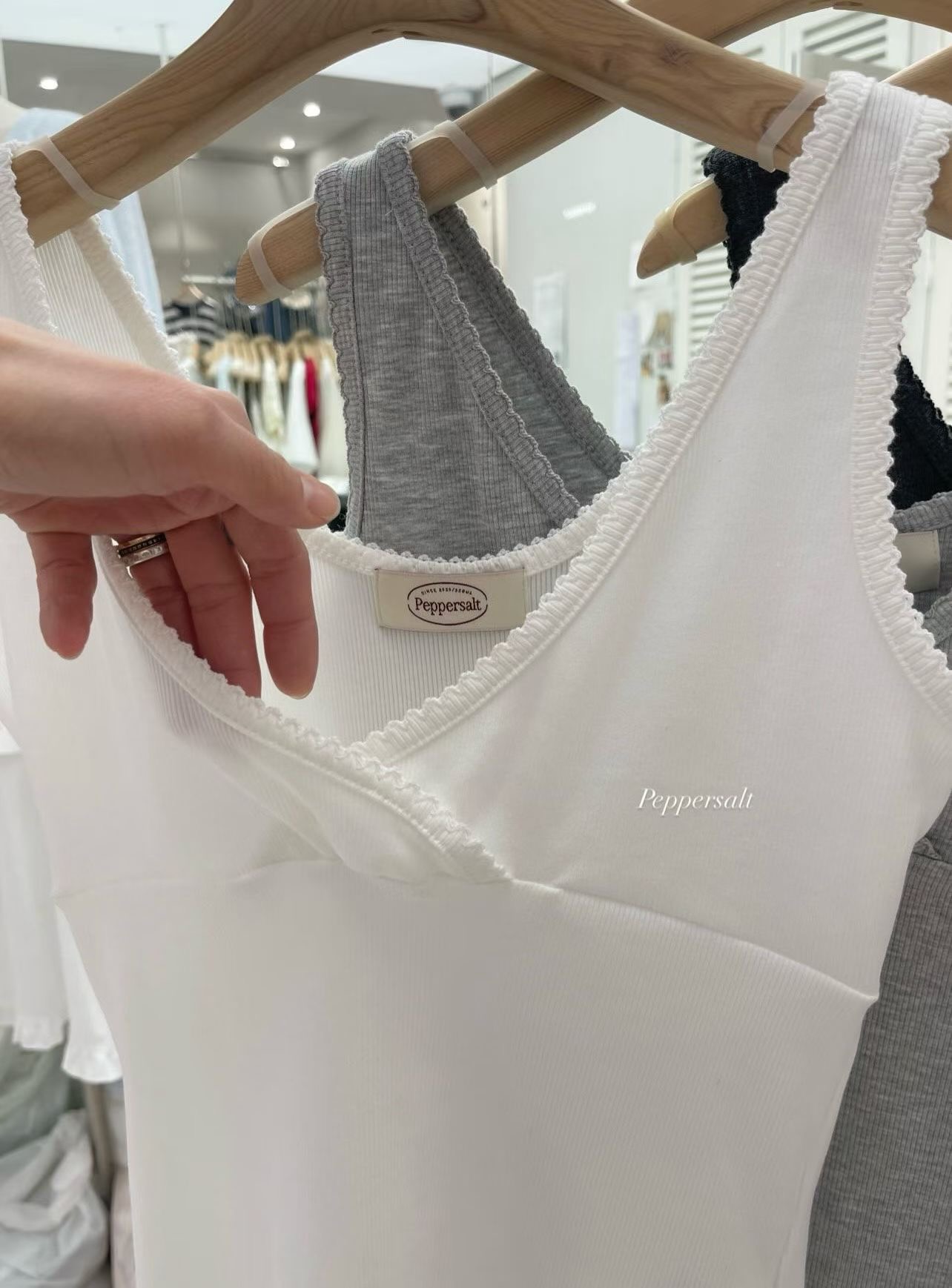 PEPPER 페페韓國直郵女裝新品職業推薦人氣26春夏吊帶背心PEPPER-SEOUL吊帶/背心