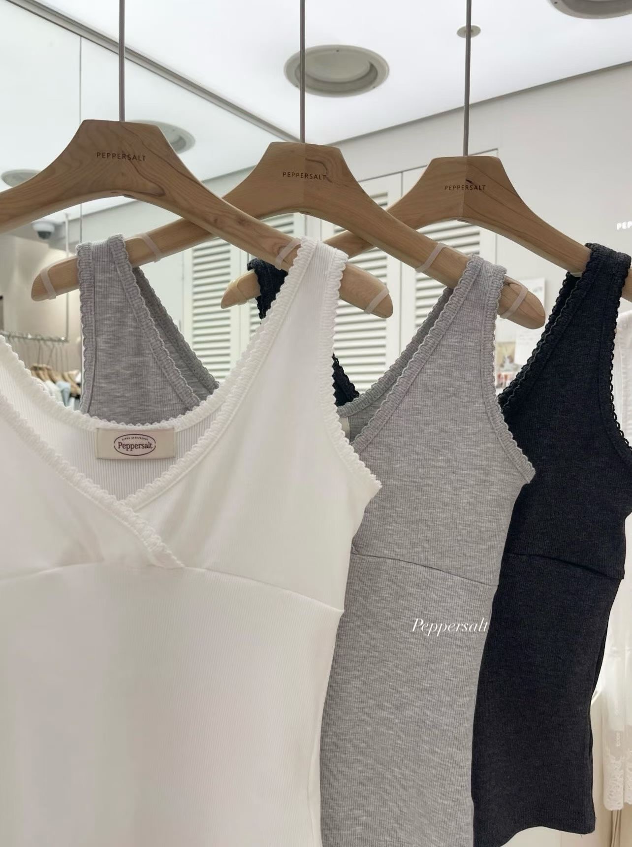 PEPPER 페페韓國直郵女裝新品職業推薦人氣26春夏吊帶背心PEPPER-SEOUL吊帶/背心