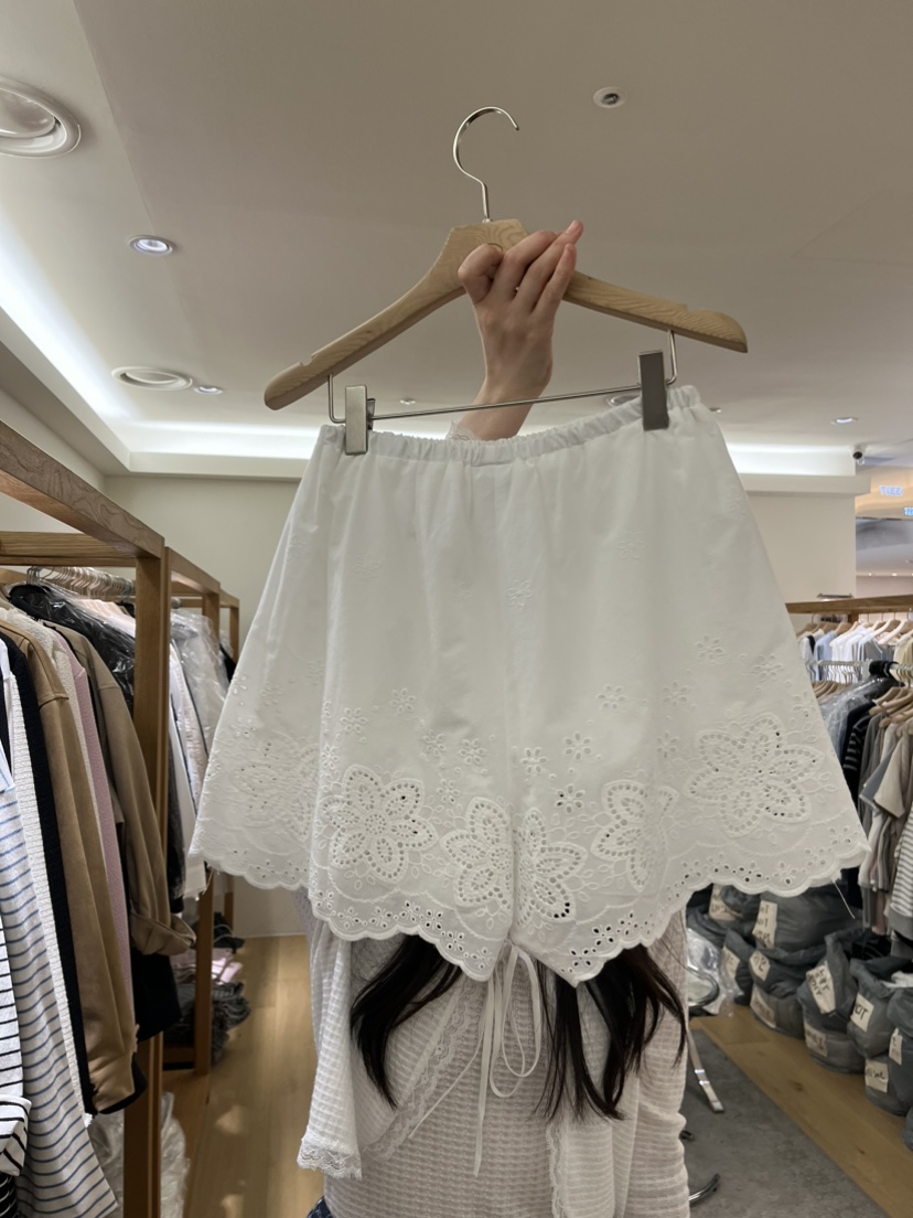 TIZZI韓國直郵實拍女士新款職業熱賣休閑推薦人氣時尚短褲TIZZI短褲