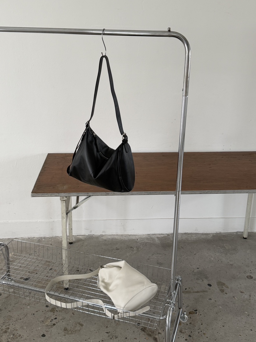 RIVER RAIN東大門實拍女裝新款26春夏人氣真品單肩斜跨包RIVER RAIN單肩/斜跨包