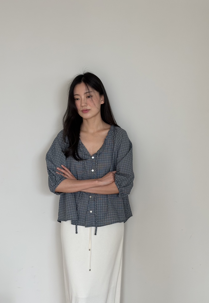 AMY GRACE-A韓國直郵女裝新品休閑熱賣26春夏襯衫蕾絲衫AMY GRACE-A襯衫/蕾絲衫