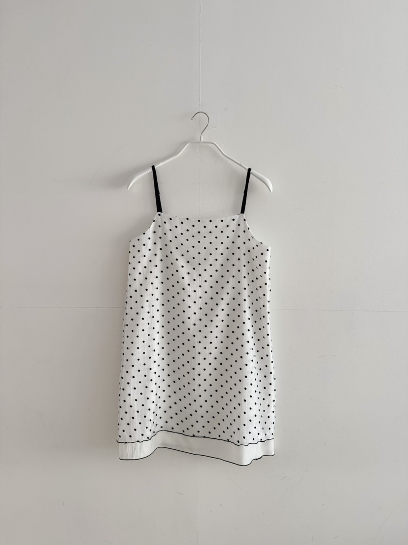 OLI SEOUL東大門代購女裝新品時尚熱賣真品人氣休閑連衣裙OLI SEOUL連衣裙圖色1