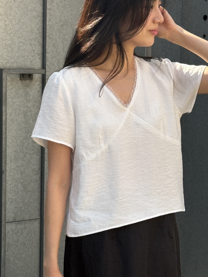 AMY GRACE-A韓國直郵女士新品真品人氣職業26春夏襯衫蕾絲衫AMY GRACE-A襯衫/蕾絲衫