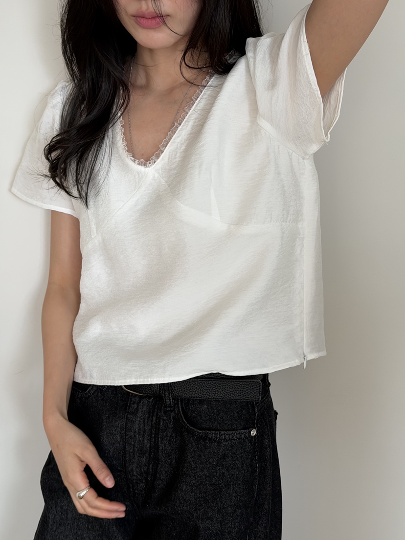 AMY GRACE-A韓國直郵女士新品真品人氣職業26春夏襯衫蕾絲衫AMY GRACE-A襯衫/蕾絲衫