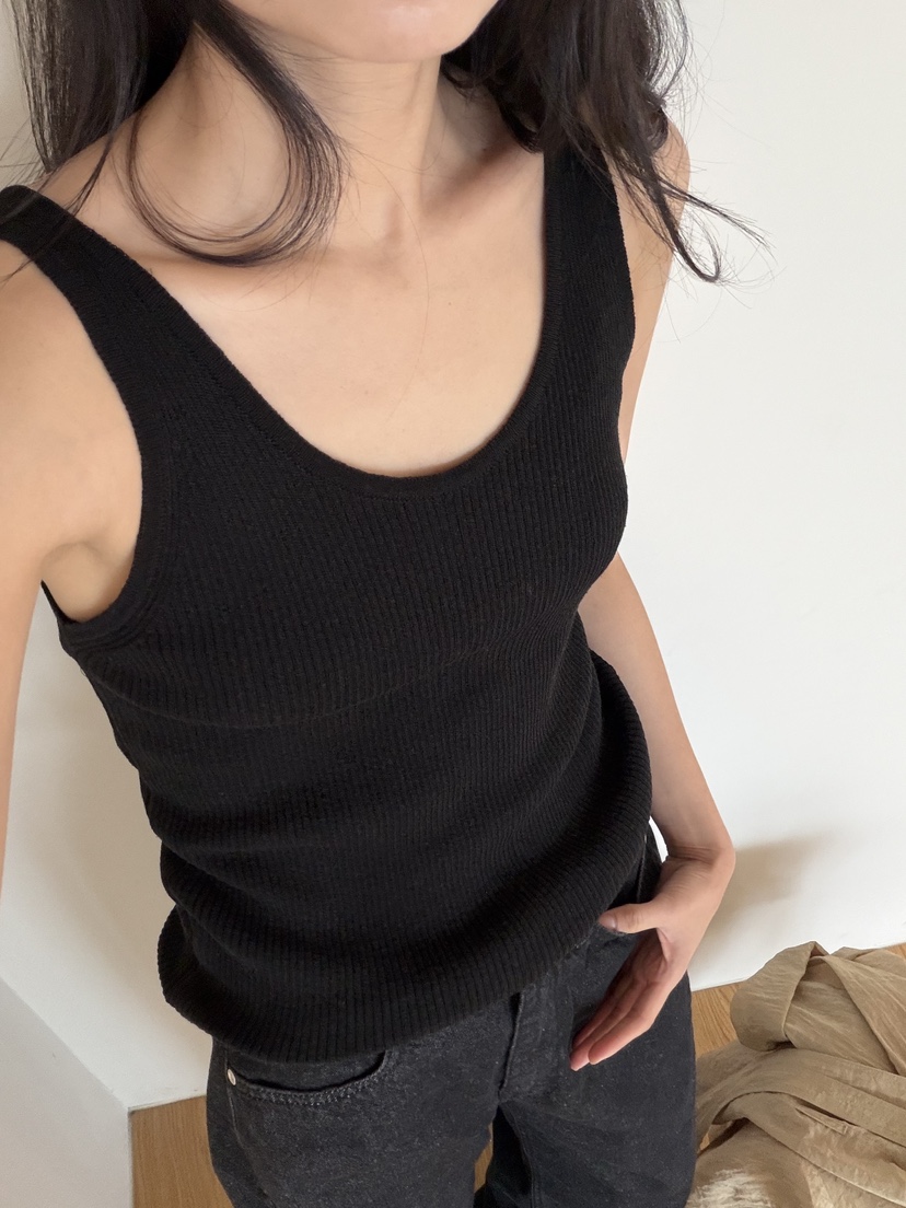 AMY GRACE-A韓國東大門代購女裝新品時尚推薦熱賣吊帶背心AMY GRACE-A吊帶/背心