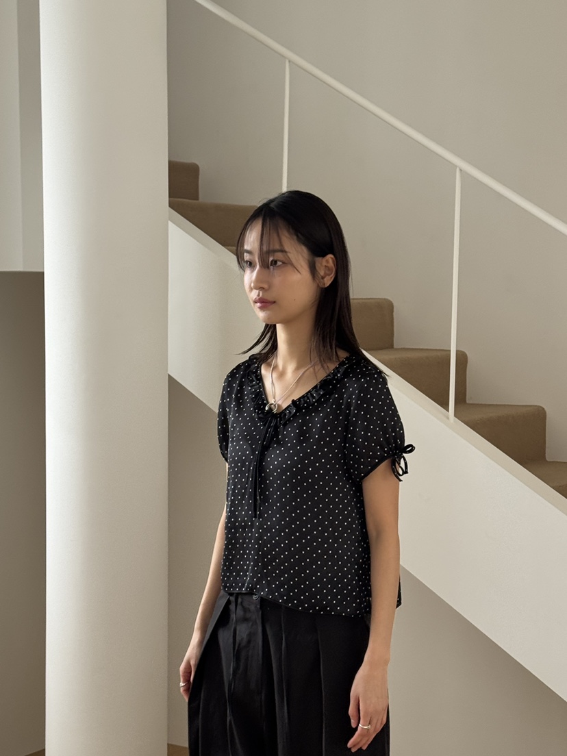 KARE/WEREPIECE韓國東大門直郵女裝新品職業時尚襯衫蕾絲衫KARE/WEREPIECE襯衫/蕾絲衫