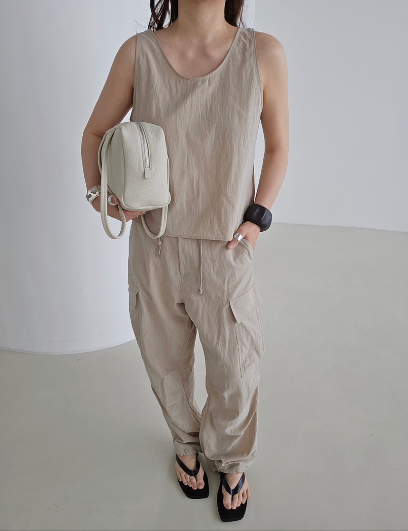 J SHOP韓國直郵實拍女士新品時尚休閑推薦人氣職業吊帶背心J_SHOP吊帶/背心