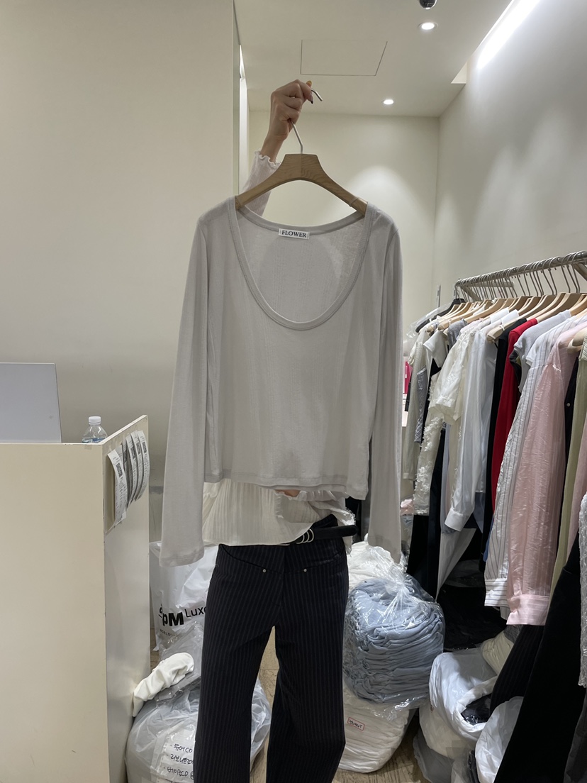 FLOWER-L韓國東大門代購女士新款熱賣人氣時尚推薦長袖T恤FLOWER-L長袖T恤圖色1