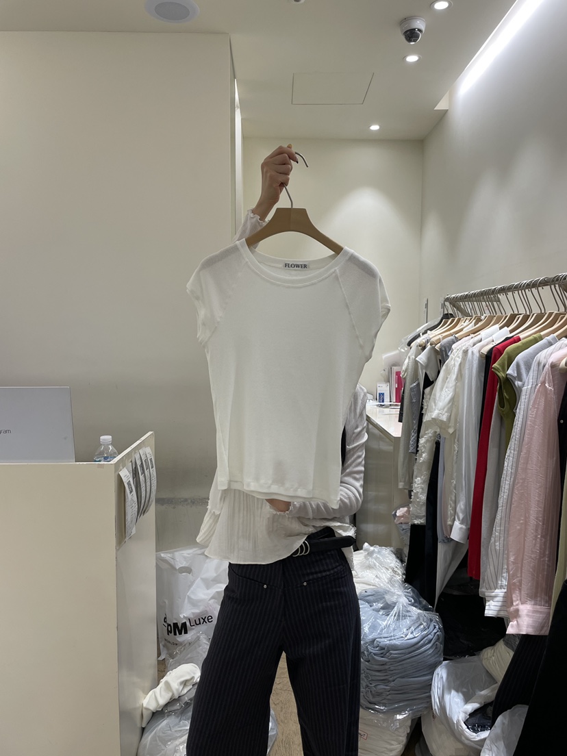 FLOWER-L韓國代購女裝新款時尚休閑26春夏人氣熱賣推薦T恤FLOWER-LT恤圖色1