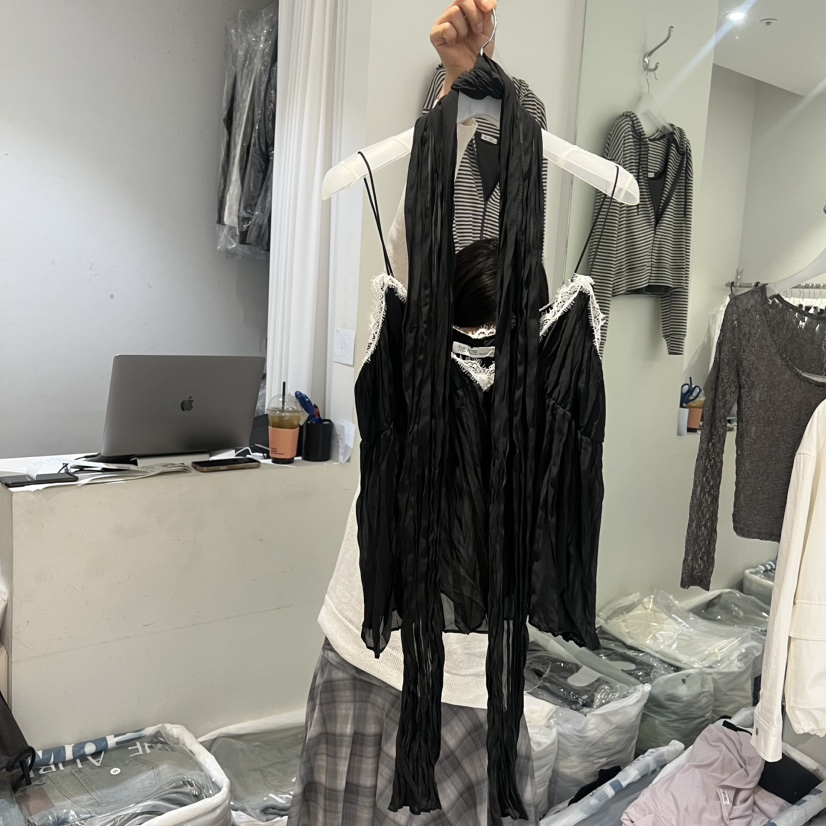 AUBE韓國東大門直郵女裝新品熱賣職業推薦吊帶背心含飄帶AUBE吊帶/背心圖色3