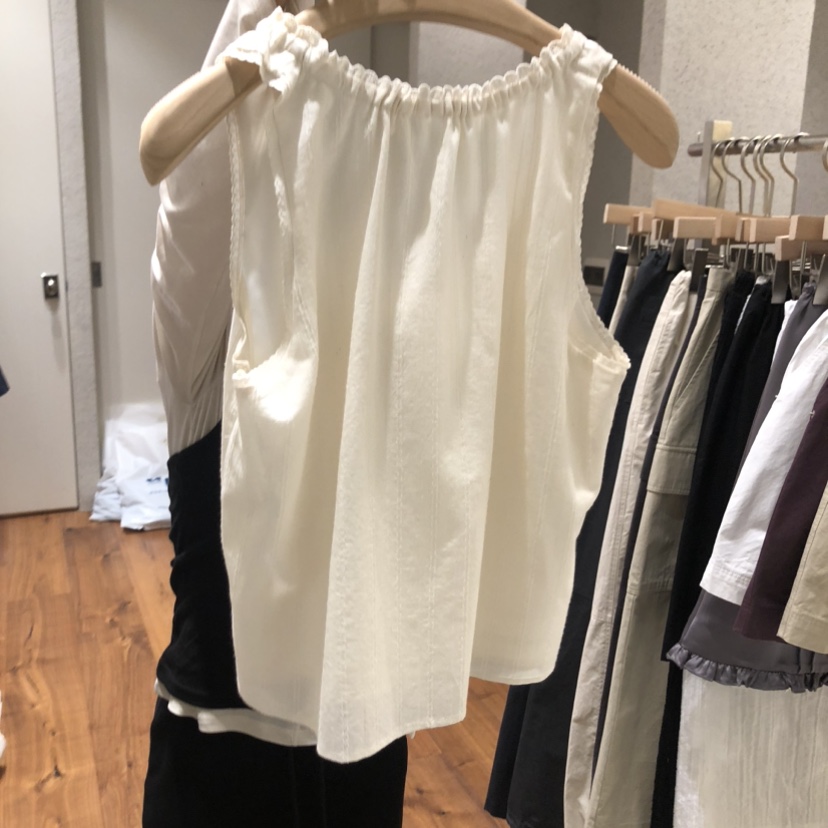 COMELY韓國東大門代購女裝新品時尚人氣26春夏推薦吊帶背心COMELY吊帶/背心