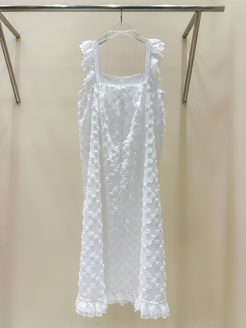 81 MARKET-L韓國直郵女裝新款時尚人氣職業連衣裙含脖帶81 MARKET-L連衣裙