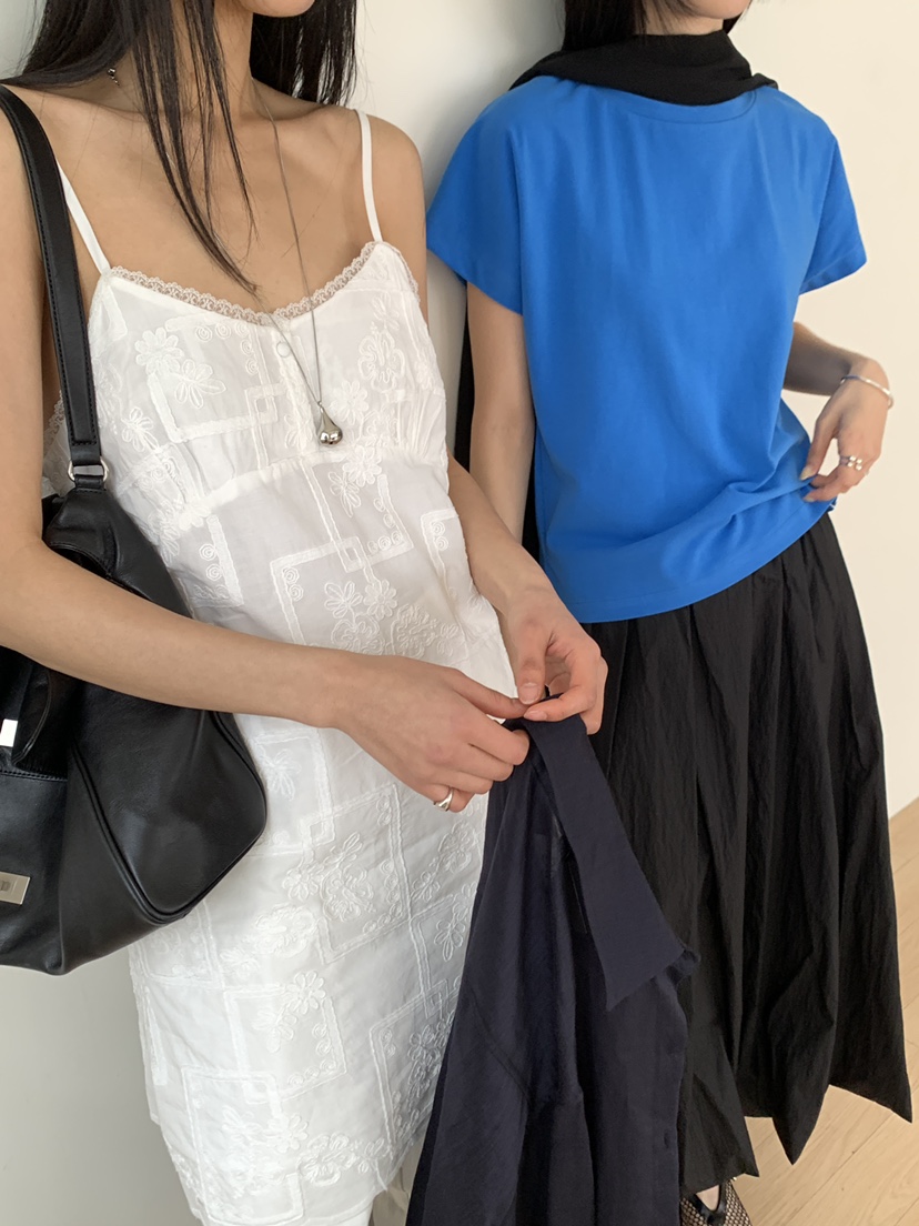 B_GARDER韓國代購女裝新品時尚休閑熱賣推薦職業T恤不含項鏈B.GARDERT恤