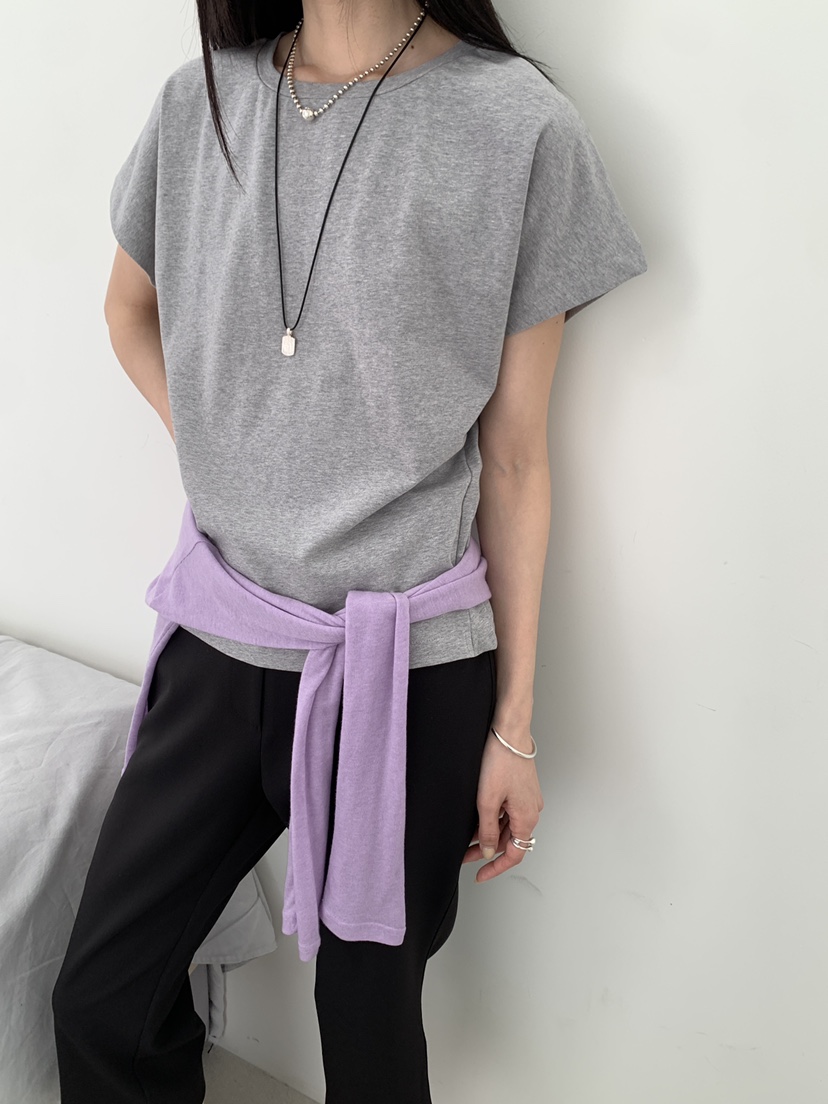 B_GARDER韓國代購女裝新品時尚休閑熱賣推薦職業T恤不含項鏈B.GARDERT恤