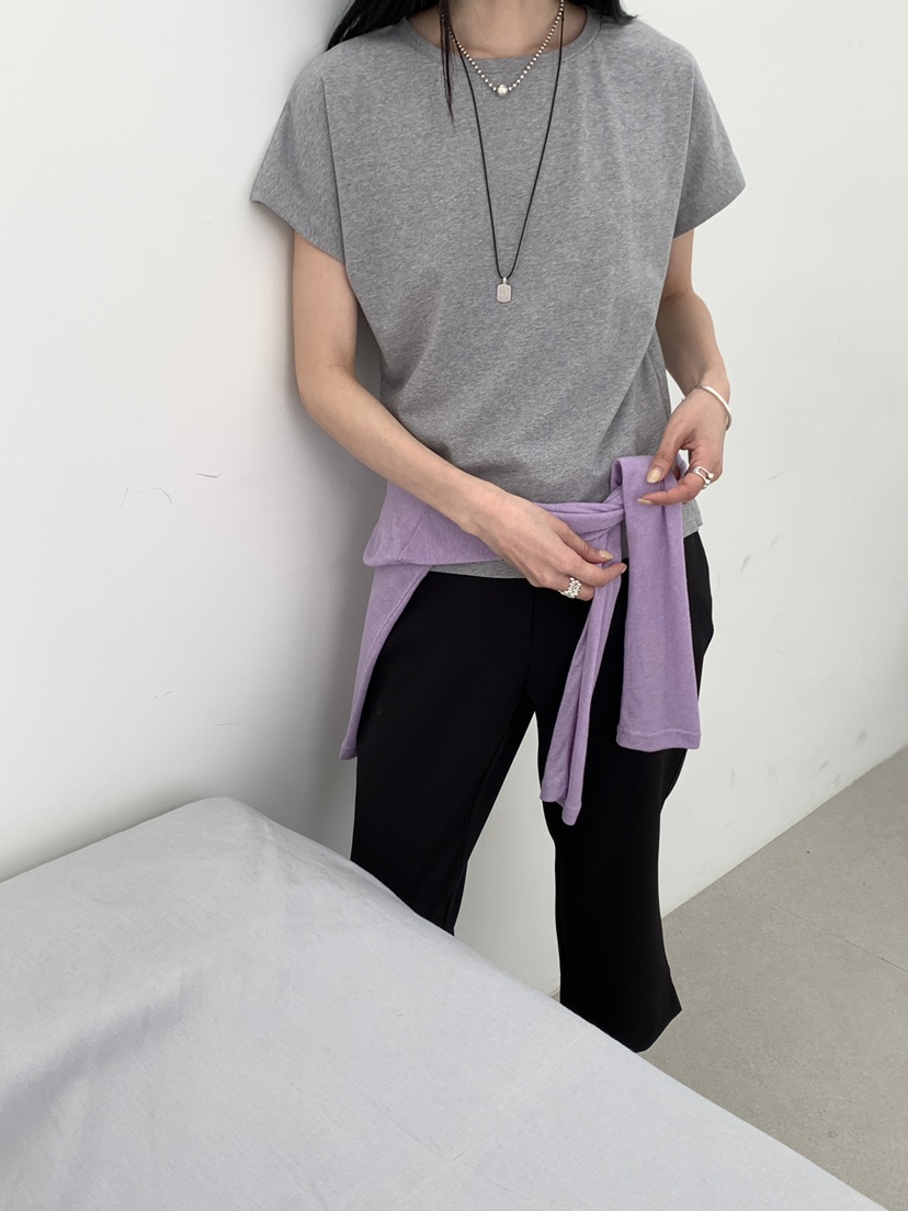 B_GARDER韓國代購女裝新品時尚休閑熱賣推薦職業T恤不含項鏈B.GARDERT恤