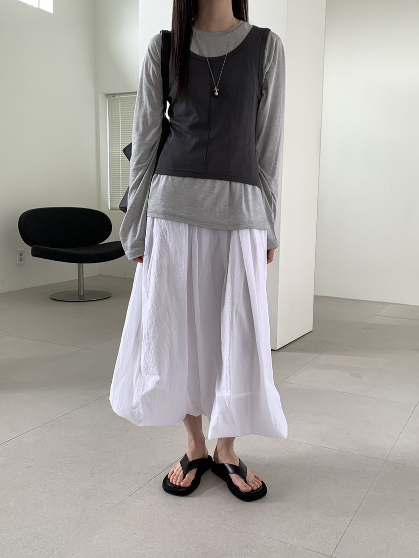 B_GARDER韓國東大門直郵女裝新品推薦時尚長袖T恤不含配飾B.GARDER長袖T恤