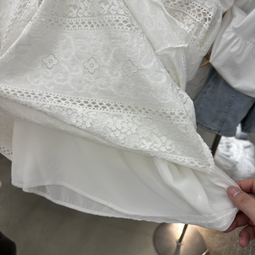 VENEFIT韓國代購女裝新品人氣熱賣推薦26春夏時尚連衣裙蕾絲VENEFIT/JENNIE連衣裙