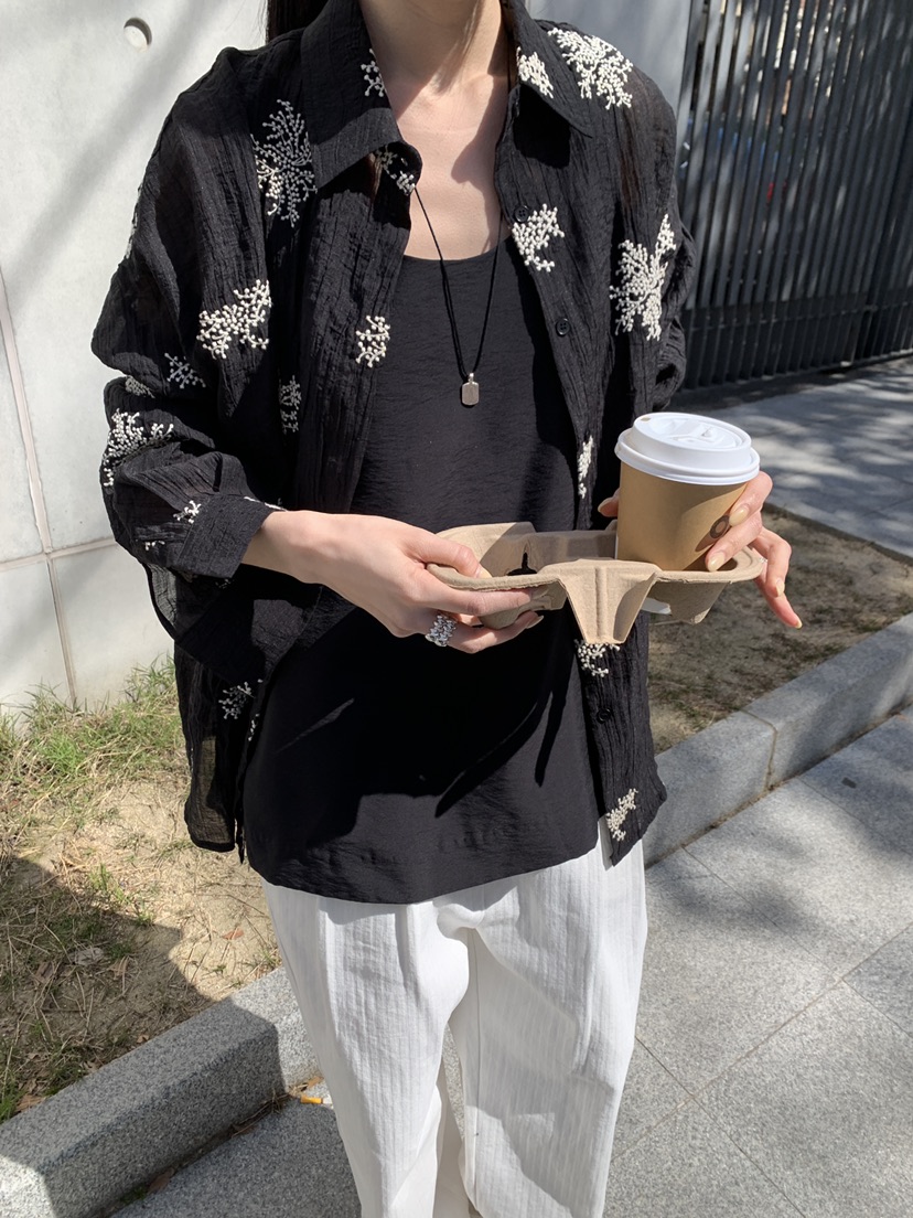 B_GARDER韓國東大門直郵女士新品推薦職業襯衫蕾絲衫刺繡B.GARDER襯衫/蕾絲衫