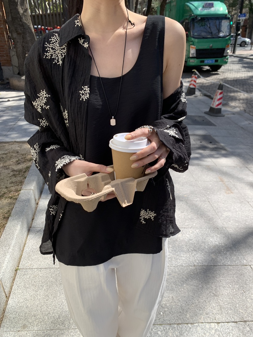 B_GARDER韓國東大門直郵女士新品推薦職業襯衫蕾絲衫刺繡B.GARDER襯衫/蕾絲衫