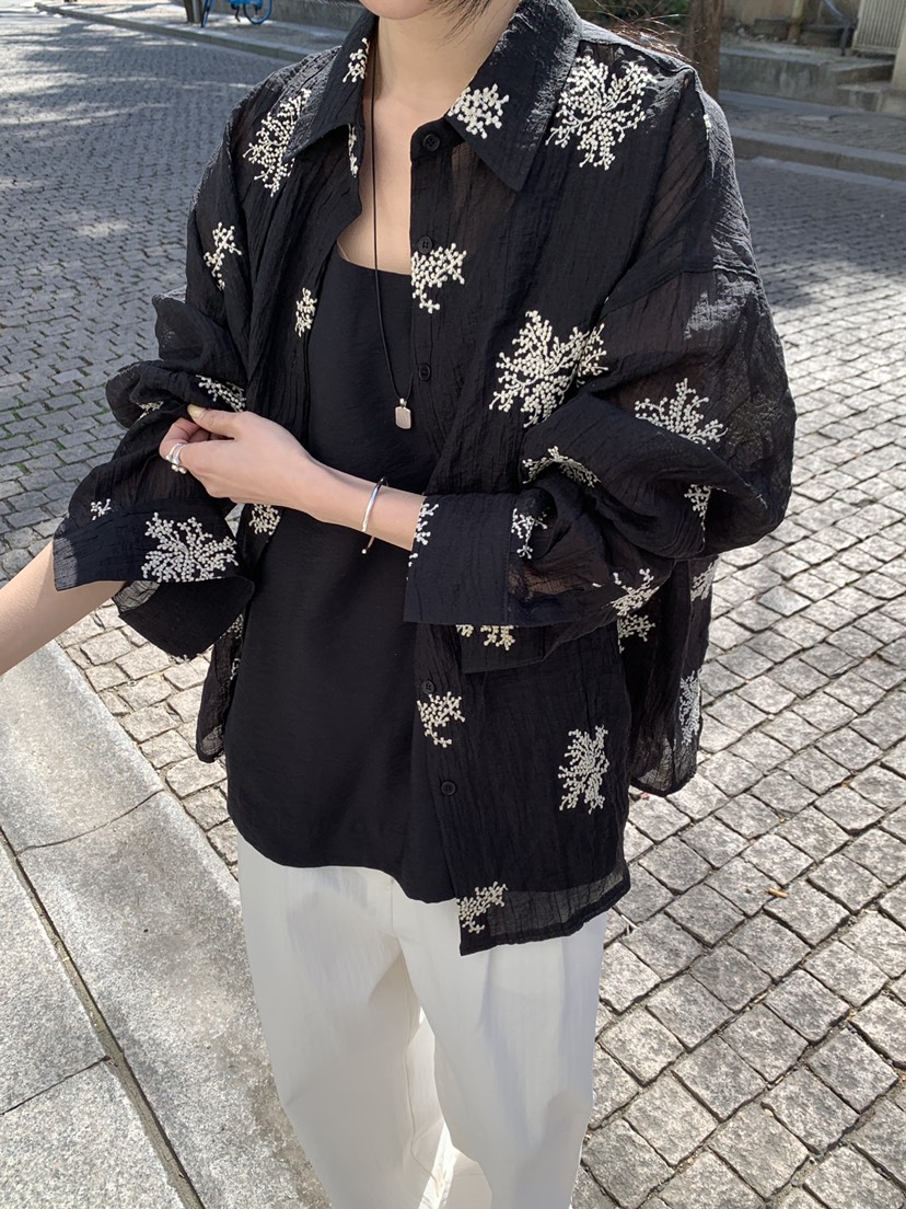 B_GARDER韓國東大門直郵女士新品推薦職業襯衫蕾絲衫刺繡B.GARDER襯衫/蕾絲衫