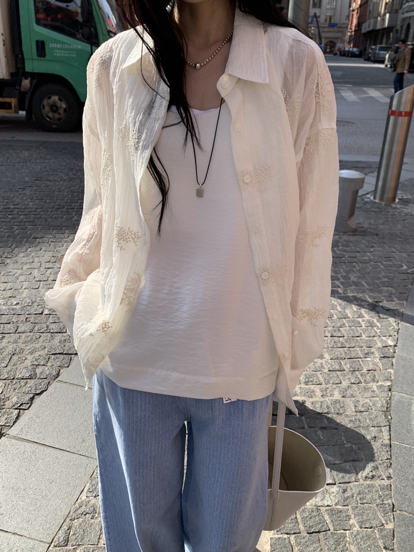 B_GARDER韓國東大門直郵女士新品推薦職業襯衫蕾絲衫刺繡B.GARDER襯衫/蕾絲衫