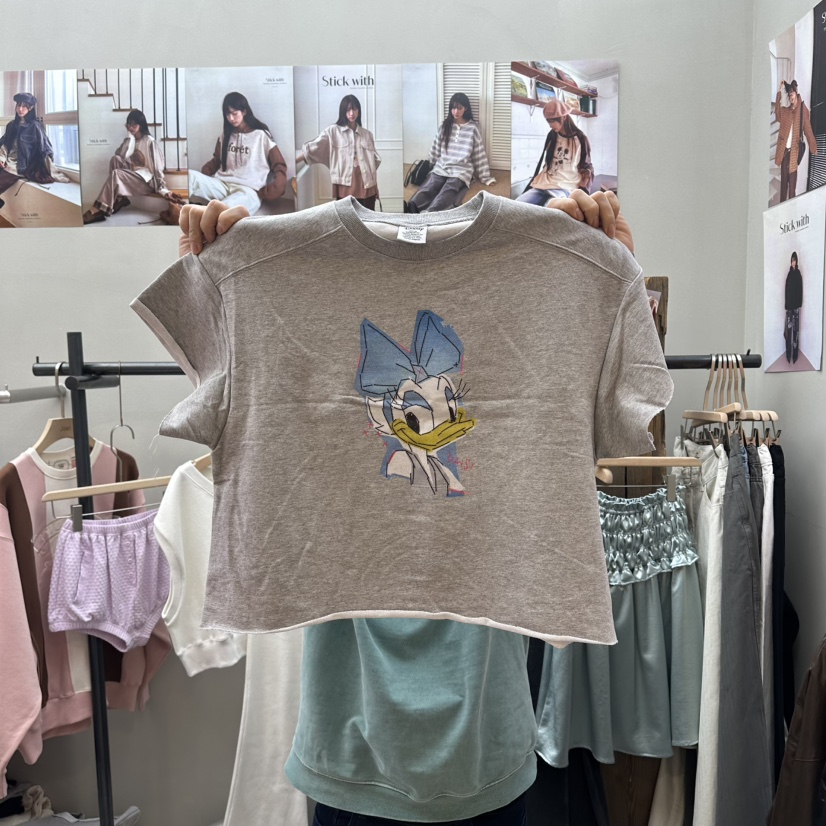 STICK WITH韓國東大門直郵女裝新款休閑時尚26春夏熱賣T恤STICK WITHT恤圖色2