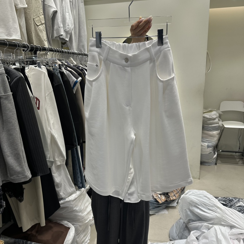 AT THE END韓國東大門直郵女士新款26春夏休閑職業短褲AT THE END短褲圖色1