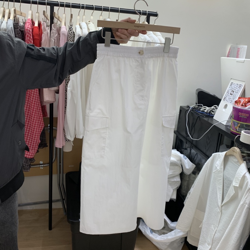 SPAGHETTI韓國東大門直郵女士新款休閑推薦職業時尚長裙刺繡spaghetti長裙圖色1