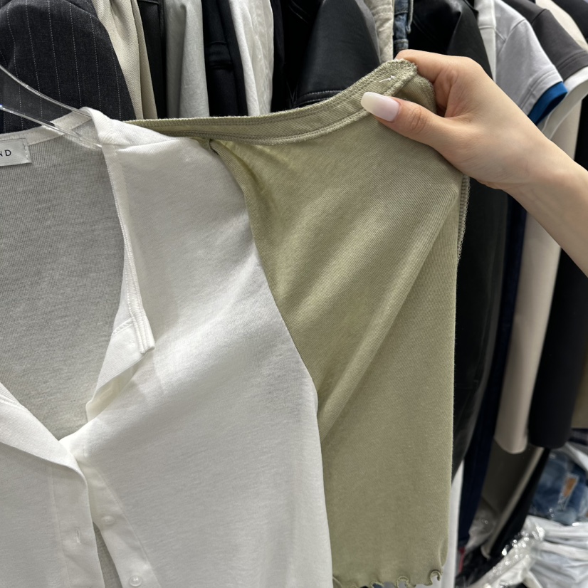 AT THE END韓國直郵實拍女士新款人氣長袖T恤假兩件亞麻布AT THE END長袖T恤