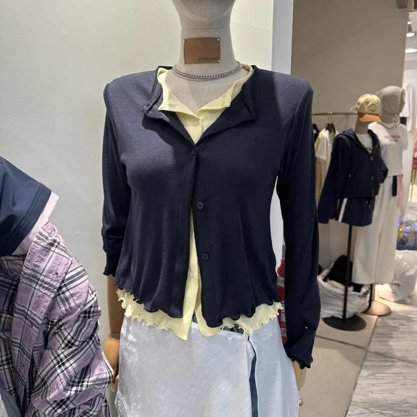 AT THE END韓國直郵實拍女士新款人氣長袖T恤假兩件亞麻布AT THE END長袖T恤圖色1