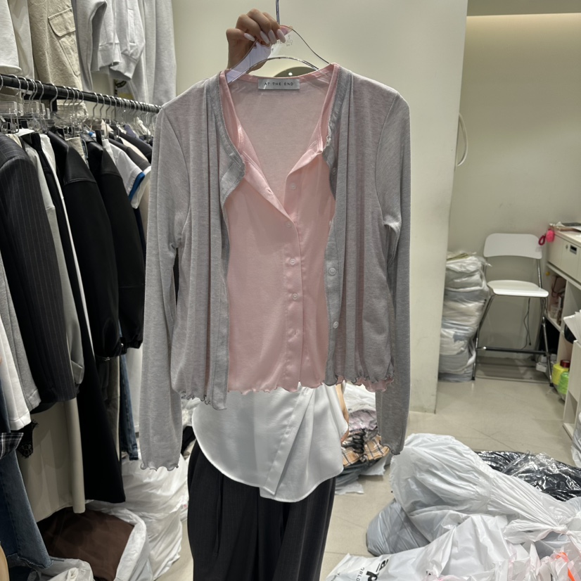 AT THE END韓國直郵實拍女士新款人氣長袖T恤假兩件亞麻布AT THE END長袖T恤圖色3