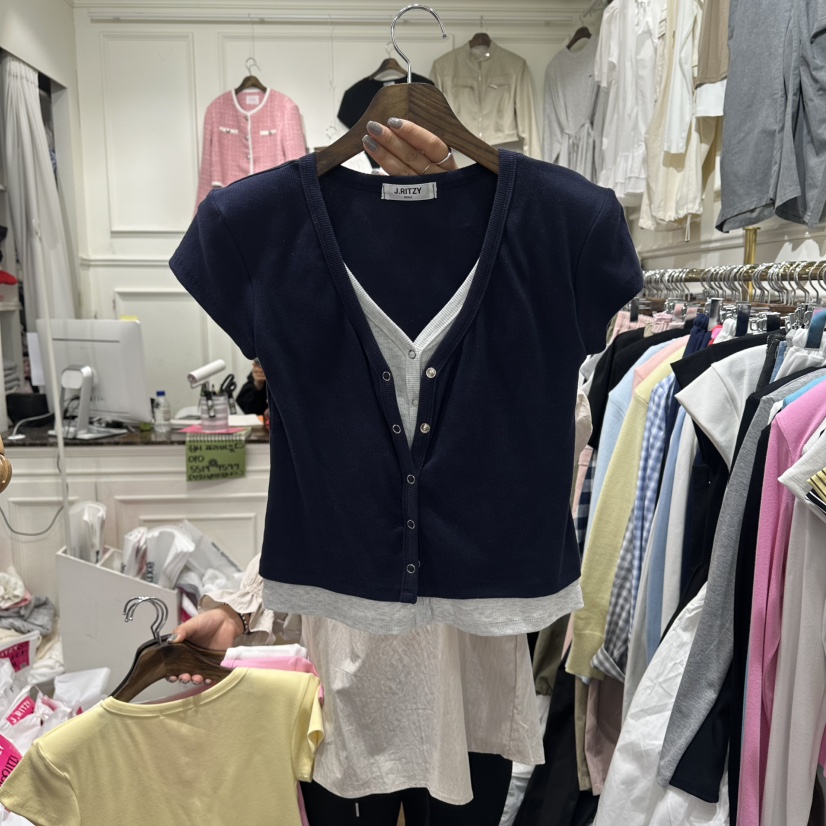 J.RITZY韓國直郵女士新款時尚熱賣職業休閑26春夏T恤假兩件J.RITZYT恤圖色4