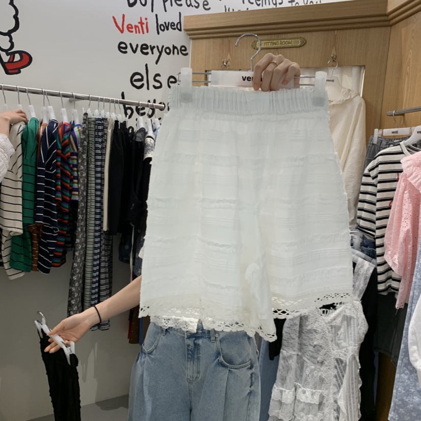VENTI韓國東大門直郵女士新品休閑時尚推薦熱賣人氣短褲蕾絲VENTI短褲圖色1