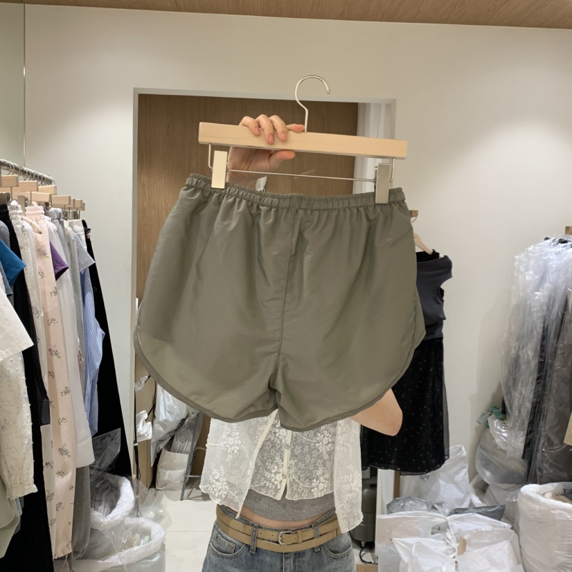 HOWFF韓國直郵實拍女士新款26春夏職業時尚推薦熱賣休閑短褲HOWFF短褲