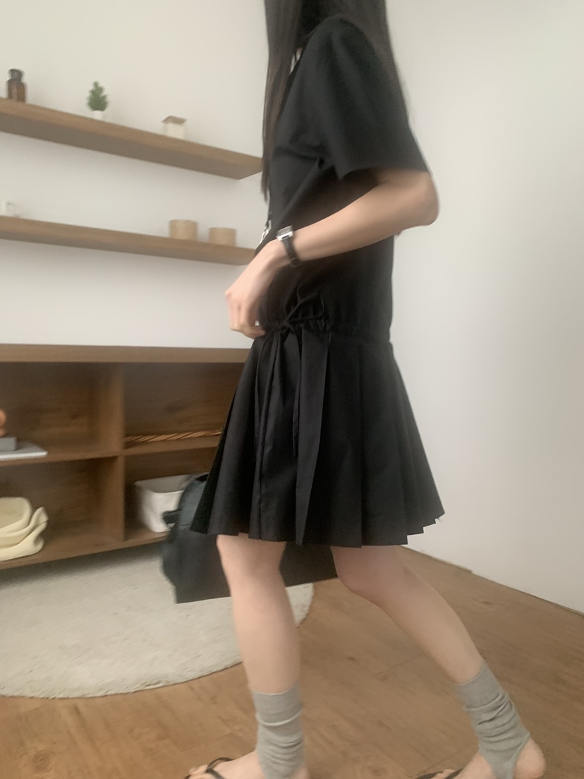 TRUE韓國直郵實拍女裝新品26春夏人氣推薦時尚職業連衣裙TRUE連衣裙