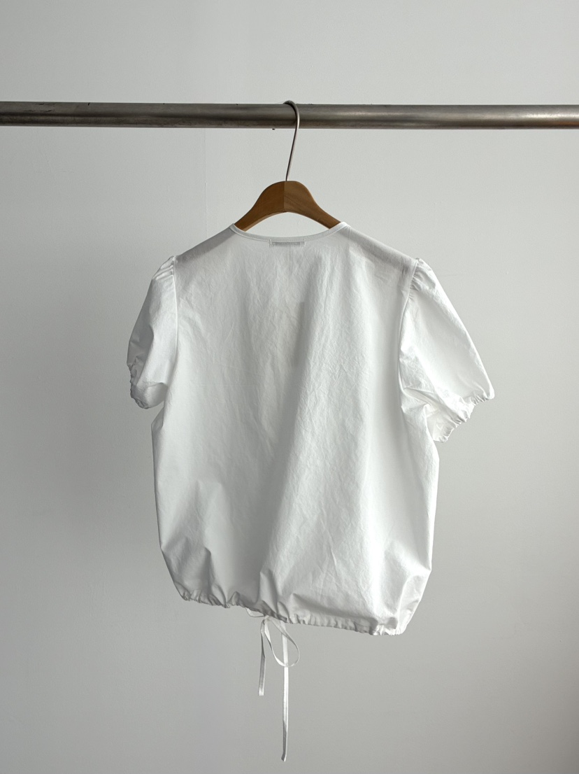 ROMANTICIZE韓國直郵實拍女士新品推薦人氣襯衫蕾絲衫荷葉邊ROMANTICIZE襯衫/蕾絲衫