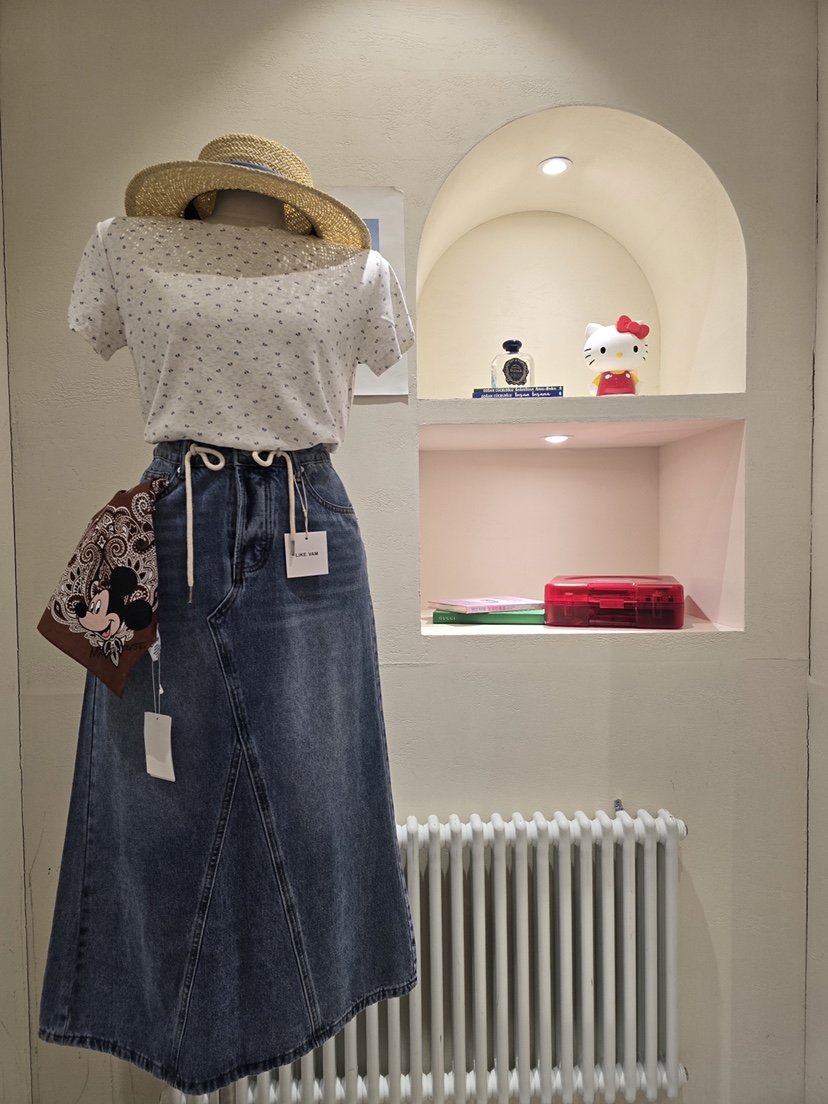 LIKEVAM韓國直郵實拍女裝新款推薦熱賣26春夏時尚T恤花朵LIKEVAMT恤