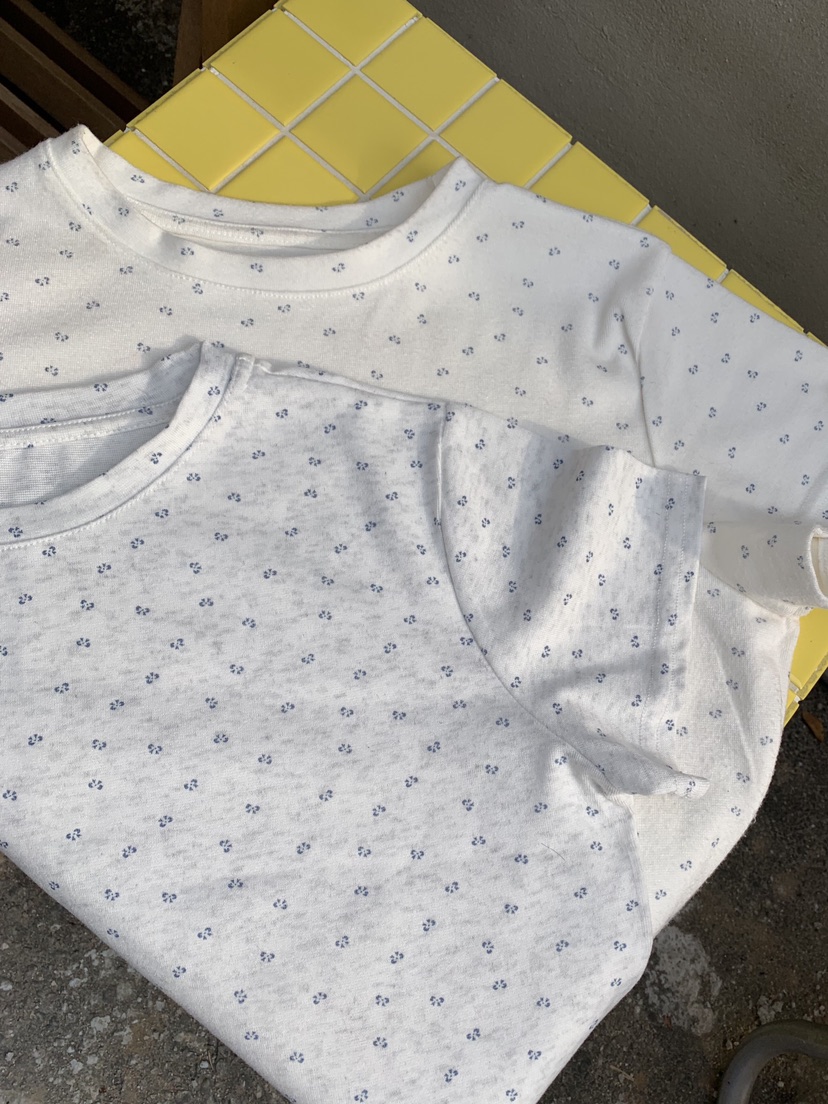 LIKEVAM韓國直郵實拍女裝新款推薦熱賣26春夏時尚T恤花朵LIKEVAMT恤