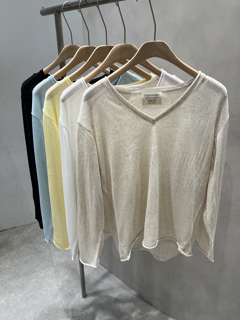 EVERCOMMERCE METICULOUSLY DESIGNED韓國直郵女士新款熱賣針織衫EVERCOMMERCE METICULOUSLY DESIGNED針織衫