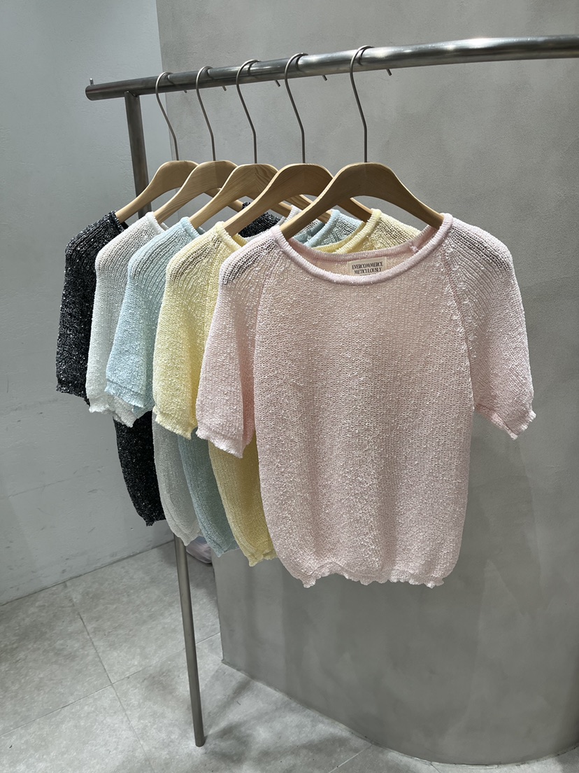 EVERCOMMERCE METICULOUSLY DESIGNED韓國直郵實拍女士新款人氣針織衫EVERCOMMERCE METICULOUSLY DESIGNED針織衫