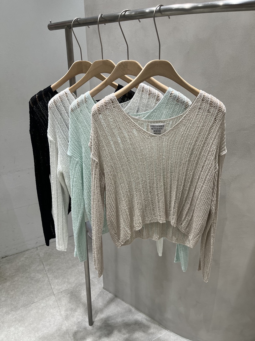 EVERCOMMERCE METICULOUSLY DESIGNED韓國東大門代購女裝新款人氣針織衫EVERCOMMERCE METICULOUSLY DESIGNED針織衫