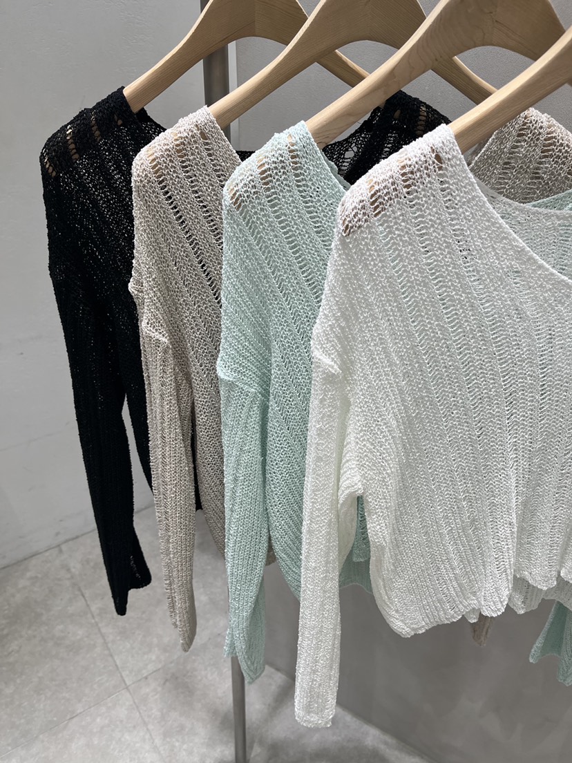 EVERCOMMERCE METICULOUSLY DESIGNED韓國東大門代購女裝新款人氣針織衫EVERCOMMERCE METICULOUSLY DESIGNED針織衫