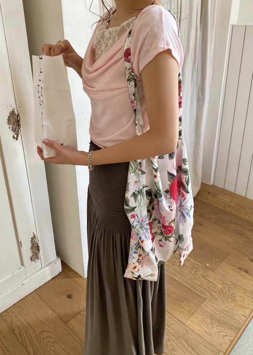 OUPPT韓國東大門直郵女士新款推薦時尚人氣熱賣休閑T恤羅紋OUPPTT恤